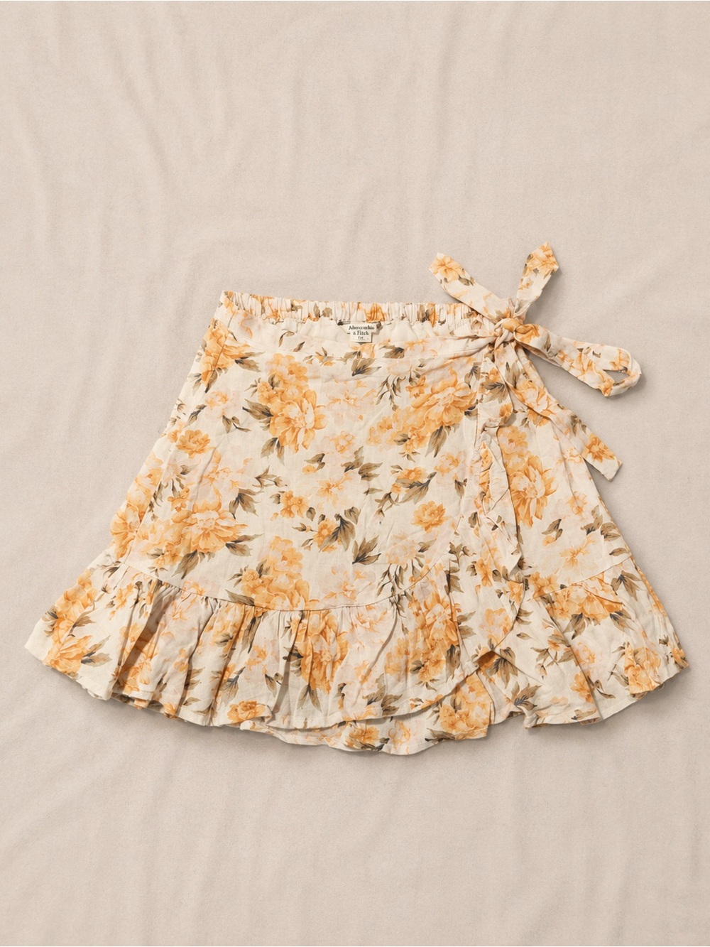 Floral Wrap Mini Skirt in Yellow-Cream